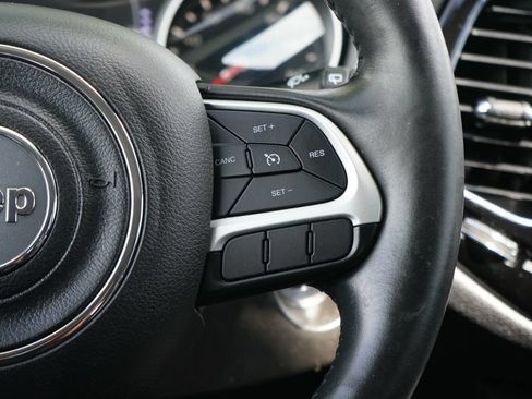 Used 2019 Jeep Compass Latitude AWD/4WD image 14