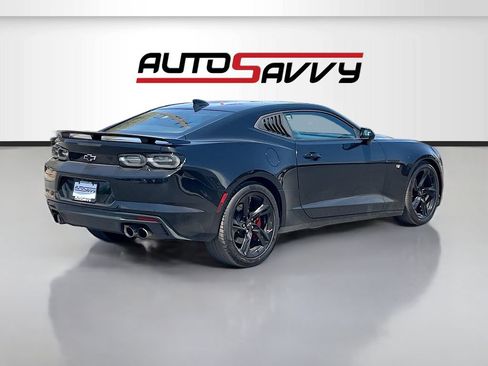 Used 2021 Chevrolet Camaro SS RWD image 7