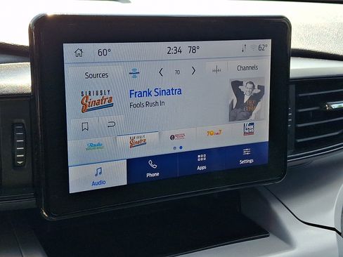 Certified 2023 Ford Explorer XLT AWD/4WD image 17
