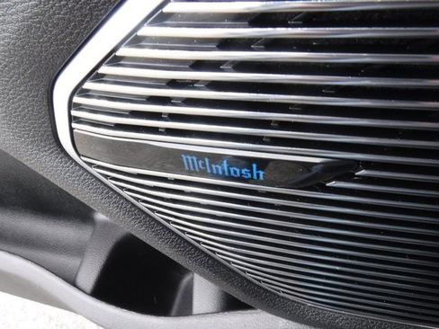 Certified 2022 Jeep Grand Cherokee Overland image 17