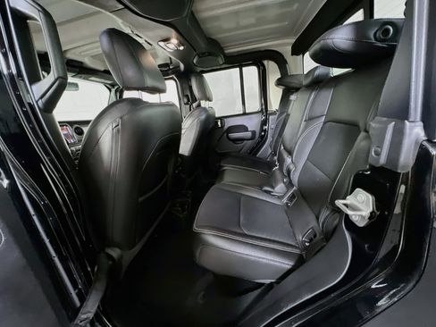 Used 2023 Jeep Gladiator Sport AWD/4WD image 24