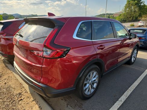 Used 2024 Honda CR-V EX-L image 2