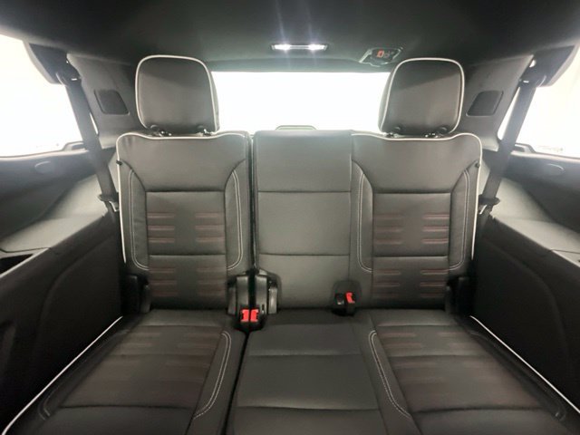 Used 2025 GMC Yukon AT4 Ultimate w/ LPO, Floor Liner Package AWD/4WD image 9