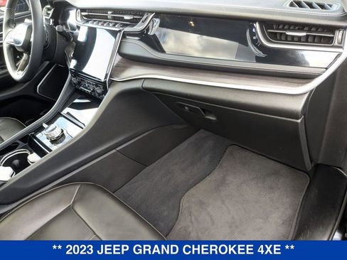 Used 2023 Jeep Grand Cherokee 4WD 4xe image 35