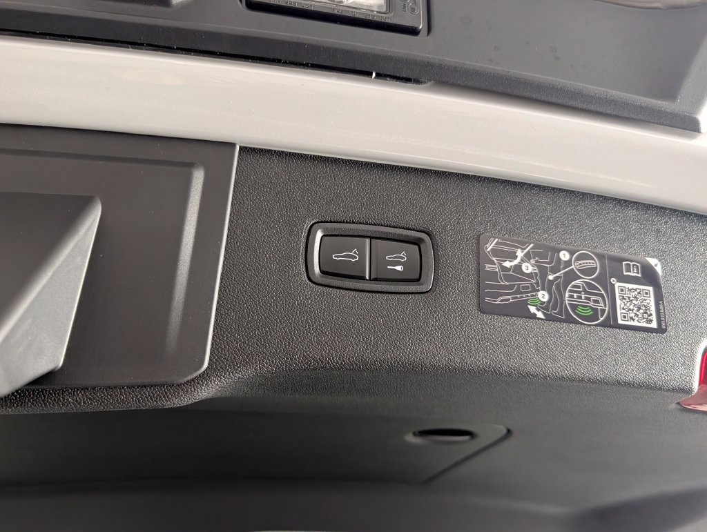 New 2026 Porsche Cayenne AWD/4WD image 18