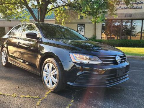 Used 2017 Volkswagen Jetta S FWD image 2