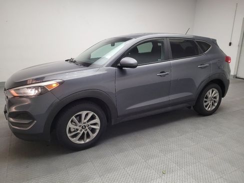 Used 2017 Hyundai Tucson SE image 2