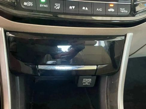 Used 2016 Honda Accord EX image 12