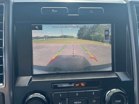 Used 2015 Ford F150 XLT w/ Equipment Group 302A Luxury image 17