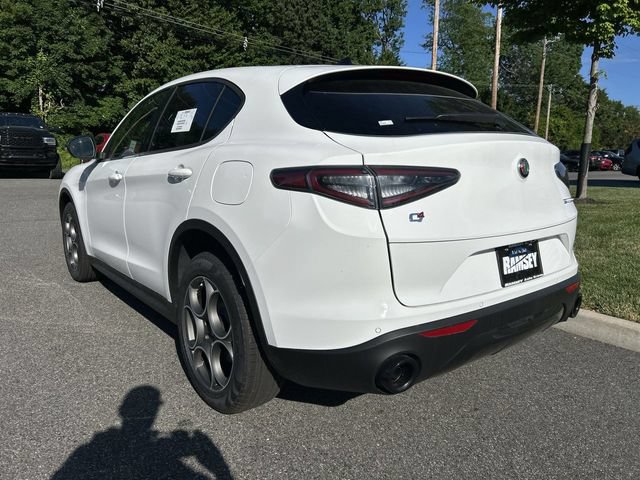 New 2026 Alfa Romeo Stelvio Sprint w/ Convenience Package AWD/4WD image 6