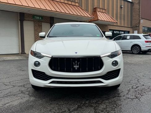 Used 2019 Maserati Levante image 3