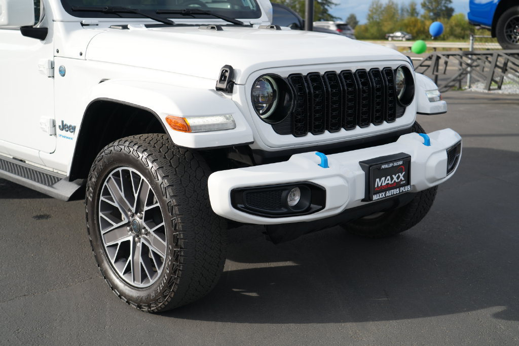 Used 2024 Jeep Wrangler High Altitude AWD/4WD image 6