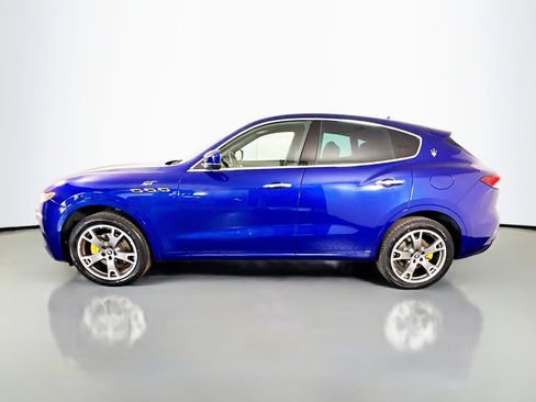 Used 2023 Maserati Levante GT AWD/4WD image 6