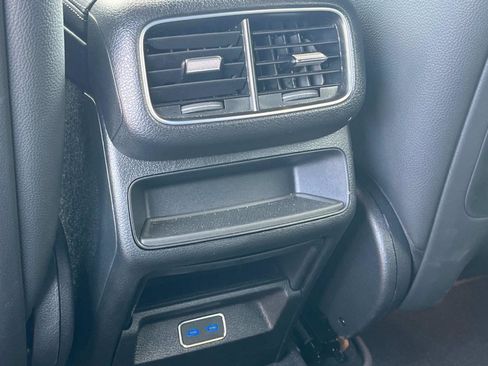 Used 2025 Mercedes-Benz GLE 350 4MATIC image 14