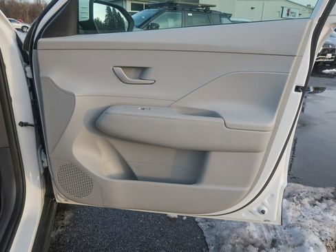 Used 2024 Hyundai Kona SEL w/ Convenience Package image 22