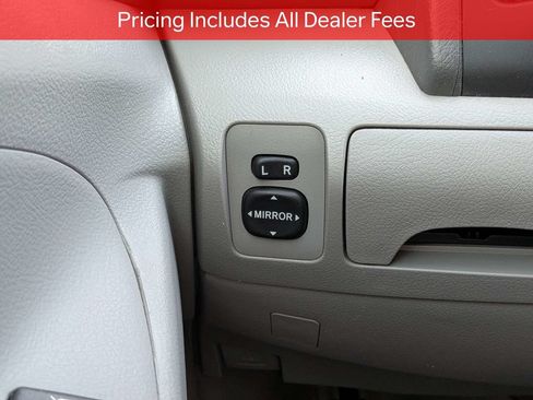 Used 2007 Toyota Camry LE FWD image 25