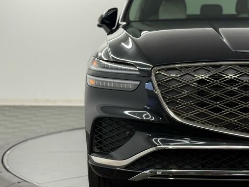 Used 2026 Genesis GV70 2.5T Select image 4