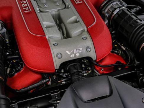 Used 2023 Ferrari 812 GTS RWD image 58