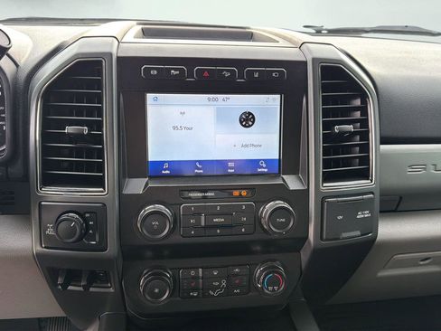 Used 2020 Ford F250 XLT w/ XLT Premium Package image 15