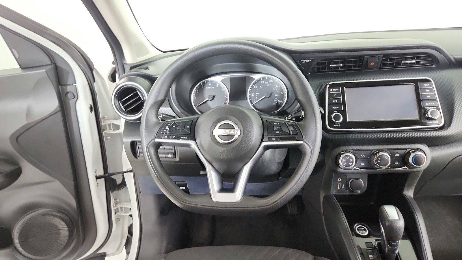 Used 2022 Nissan Kicks S FWD image 11