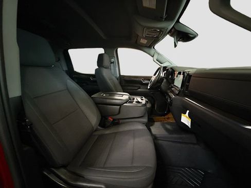 Used 2024 Chevrolet Silverado 1500 LT Trail Boss image 28