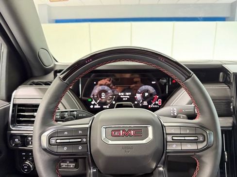 Used 2025 GMC Yukon XL AT4 Ultimate image 27