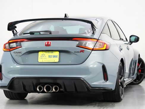 Used 2025 Honda Civic Type R image 5
