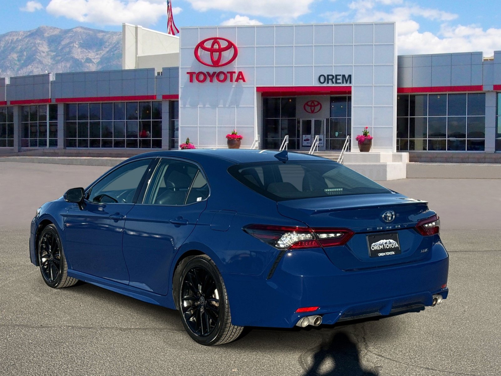 Used 2024 Toyota Camry XSE FWD image 5