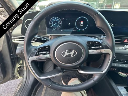 Used 2024 Hyundai Elantra SEL w/ Convenience Package FWD image 10