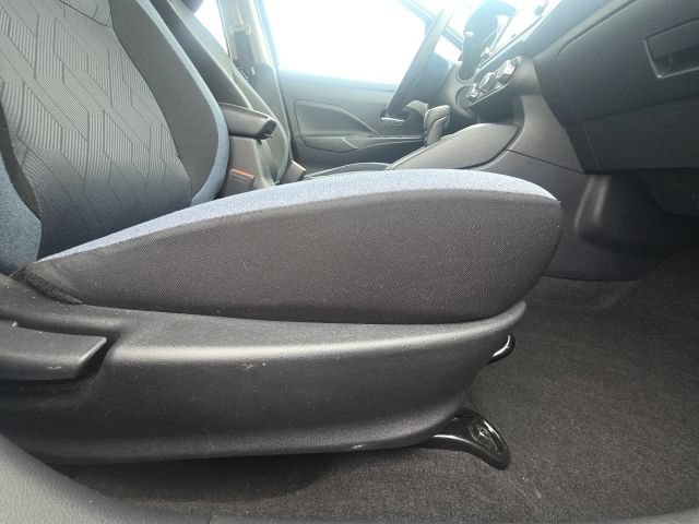 Used 2024 Nissan Versa SV w/ Trunk Package FWD image 16