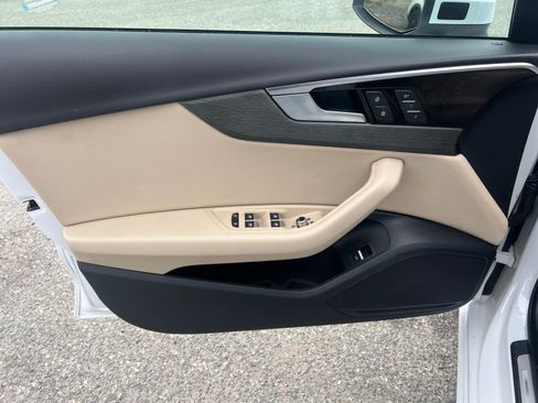 Used 2023 Audi A4 2.0T Premium w/ Convenience Package image 21