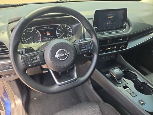 Certified 2024 Nissan Rogue SV FWD image 16
