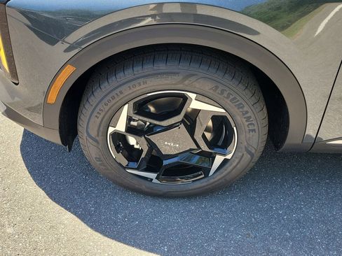 New 2026 Kia Sportage EX FWD image 38