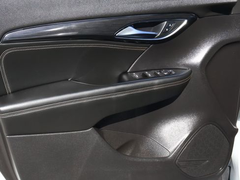 Used 2022 Buick Envision Preferred w/ Safety Package image 16