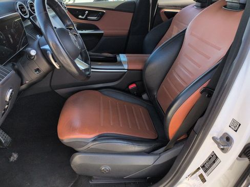 Used 2024 Mercedes-Benz GLC 300 4MATIC image 14