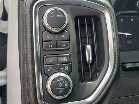 Used 2020 GMC Sierra 3500 Denali w/ Denali Ultimate Package AWD/4WD image 19