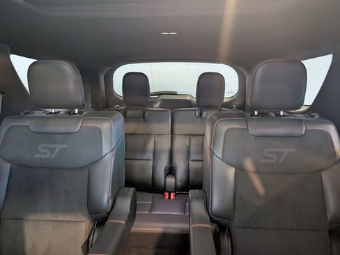 Used 2025 Ford Explorer ST image 22