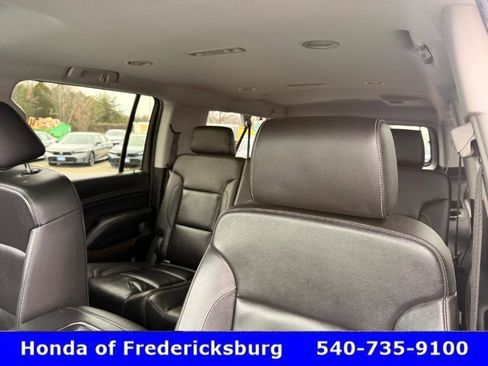 Used 2018 Chevrolet Suburban LT w/ Luxury Package image 23
