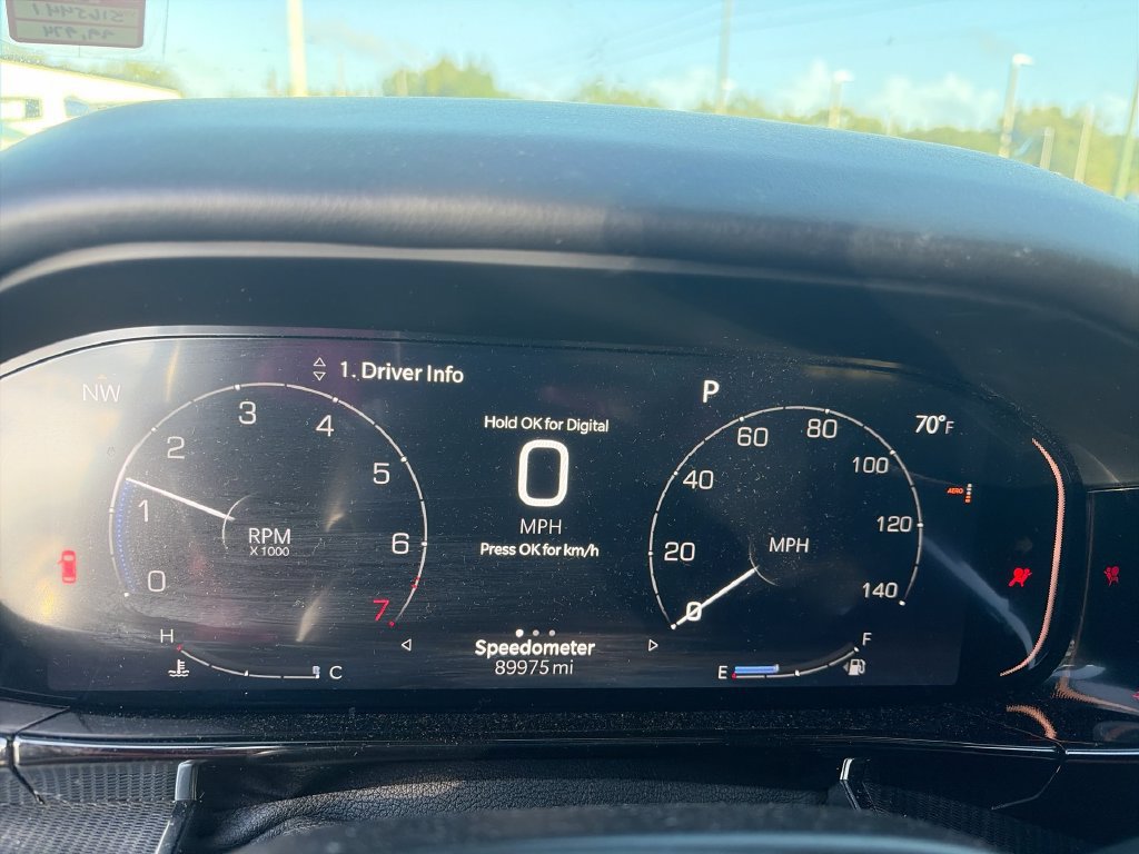 Used 2022 Jeep Grand Wagoneer Series II AWD/4WD image 13