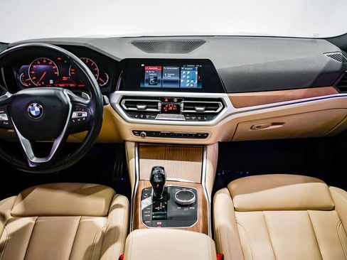 Used 2020 BMW 330i Sedan w/ Convenience Package image 12