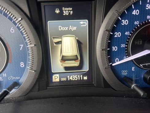 Used 2016 Toyota Sienna XLE image 13