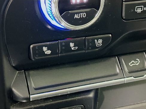 Used 2022 GMC Sierra 1500 SLT w/ SLT Premium Package image 20