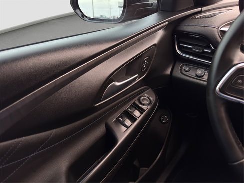 Used 2024 Buick Envista Sport Touring w/ Convenience II Package image 12