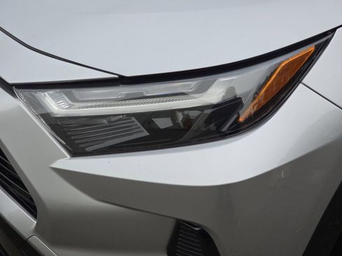 Used 2023 Toyota RAV4 SE image 37