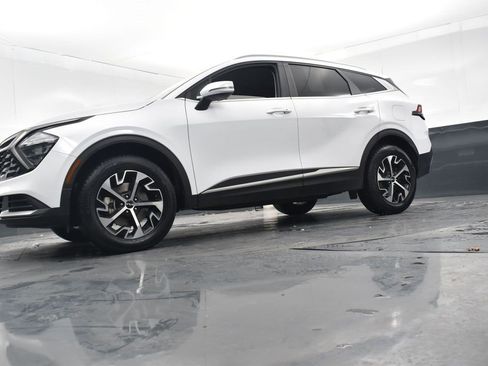 Certified 2023 Kia Sportage EX image 24