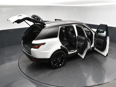 Used 2019 Land Rover Range Rover Sport HSE image 29