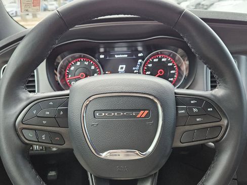Used 2023 Dodge Charger SXT image 11