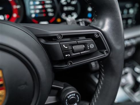 Used 2022 Porsche 911 Targa 4S image 24