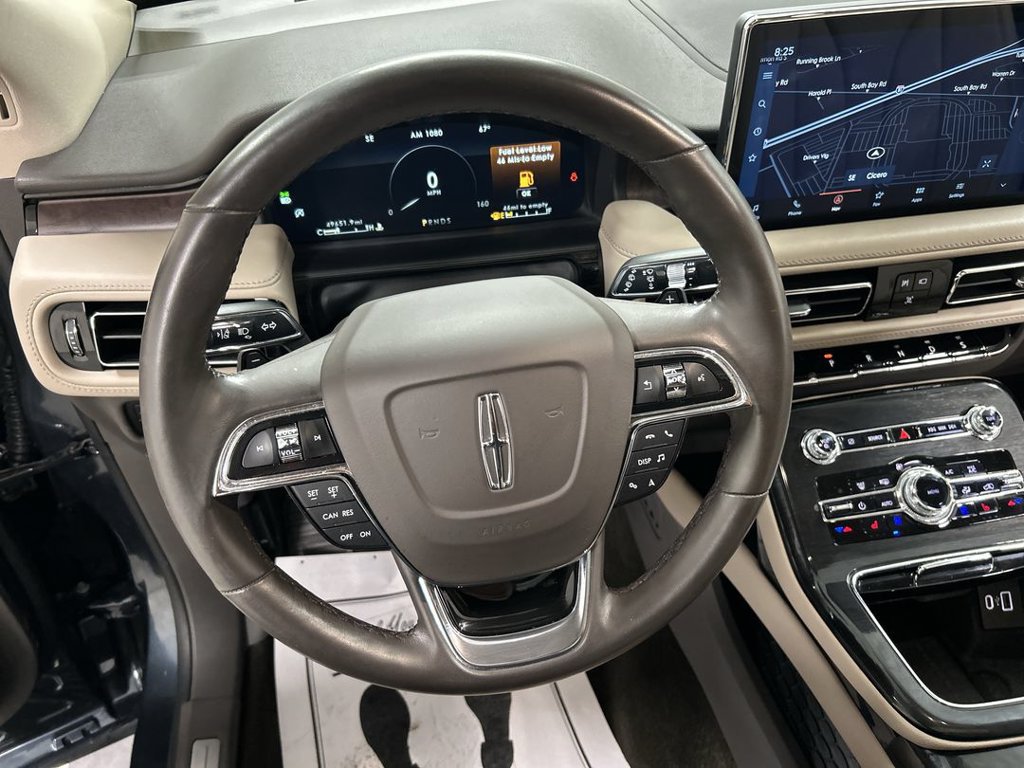 Used 2023 Lincoln Nautilus Reserve AWD/4WD image 4
