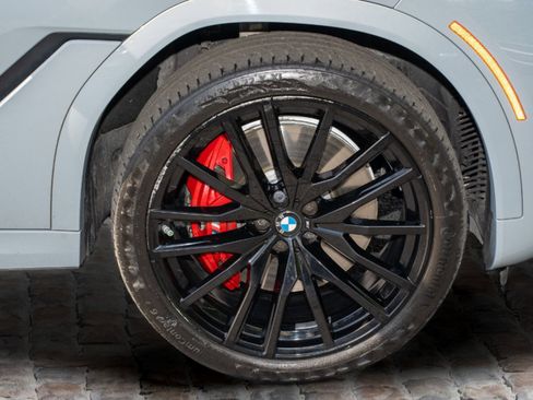 Used 2024 BMW X6 M60i w/ Dynamic Handling Package image 42